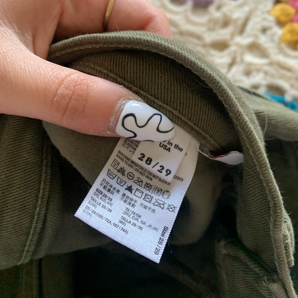 AA SHORTS 💚 - Picture 5 of 5